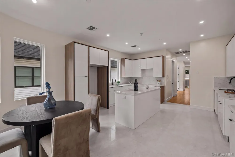 30 E Castle Avenue ##101 Spring Valley, NY 10977