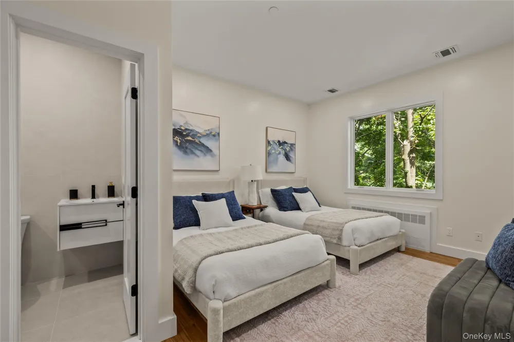 30 E Castle Avenue ##101 Spring Valley, NY 10977