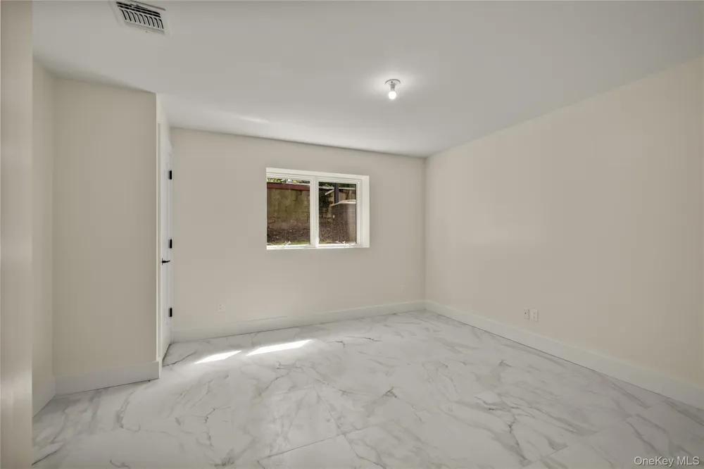 30 E Castle Avenue ##101 Spring Valley, NY 10977