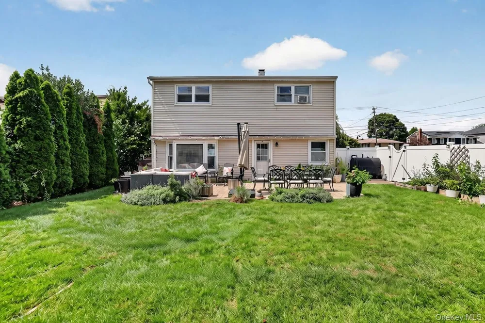 269 Forest Avenue Massapequa, NY 11758