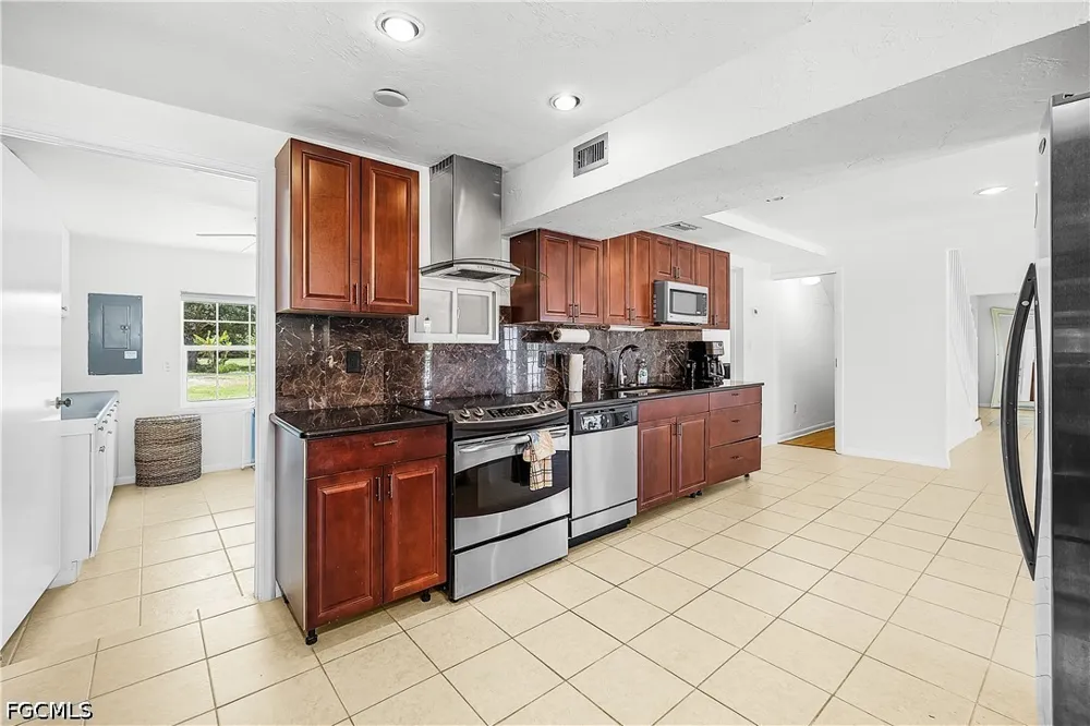 Windsong Lane Bokeelia, FL 33922