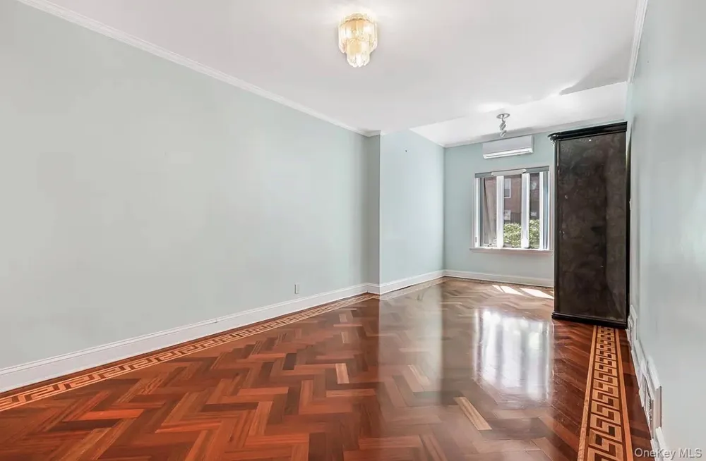 105-38 65th Rd Forest Hills, NY 11375