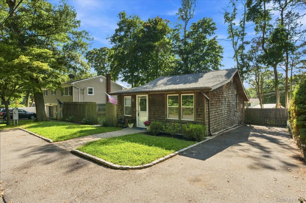 90 Jute Road Rocky Point, NY 11778