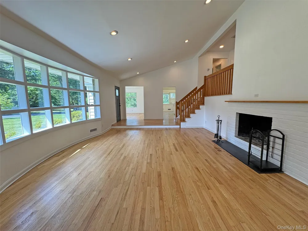 3 Stonewall Lane Mamaroneck, NY 10543