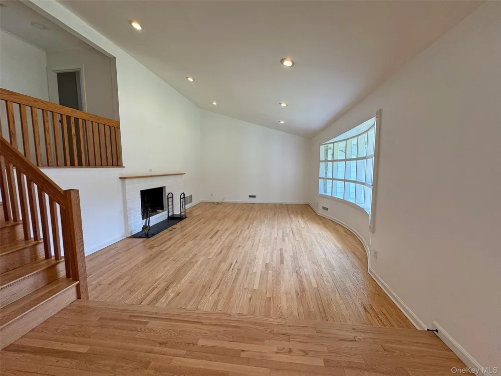 3 Stonewall Lane Mamaroneck, NY 10543