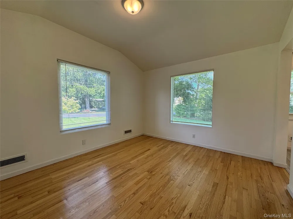 3 Stonewall Lane Mamaroneck, NY 10543
