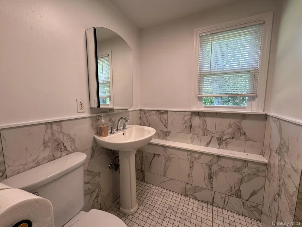 3 Stonewall Lane Mamaroneck, NY 10543