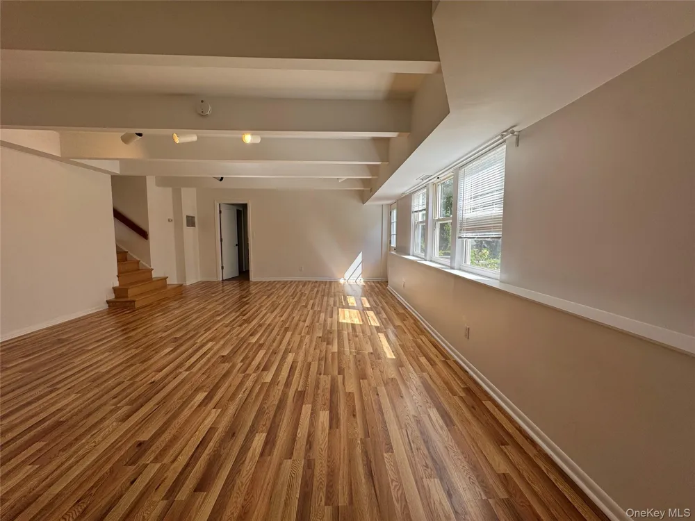 3 Stonewall Lane Mamaroneck, NY 10543