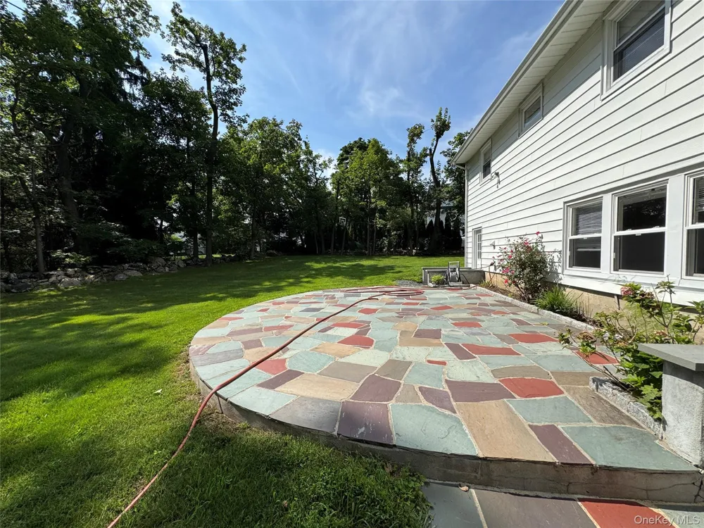 3 Stonewall Lane Mamaroneck, NY 10543