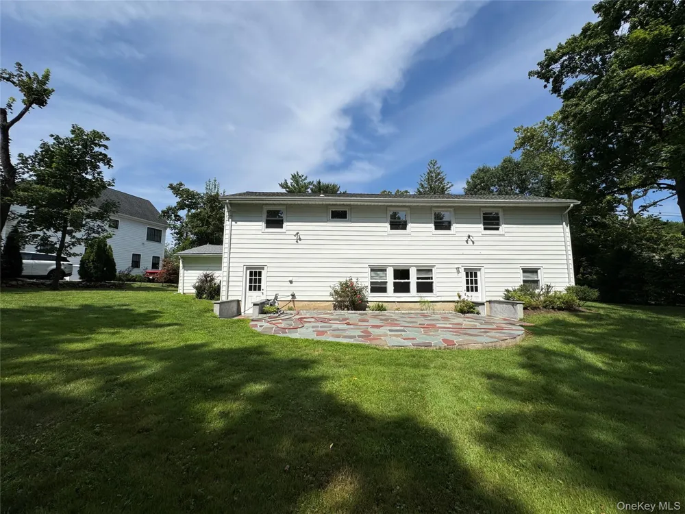 3 Stonewall Lane Mamaroneck, NY 10543