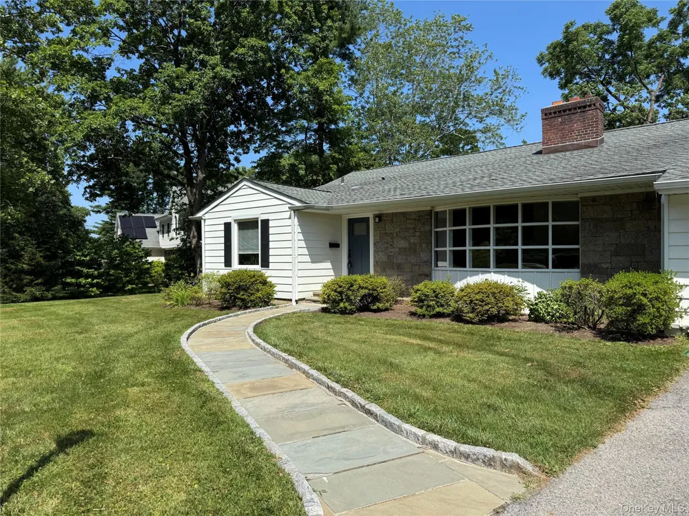 3 Stonewall Lane Mamaroneck, NY 10543