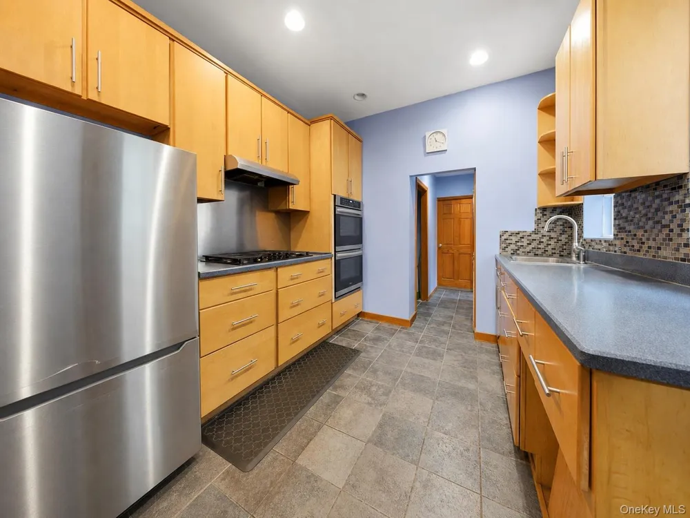 210 Brooklyn Avenue Brooklyn, NY 11213
