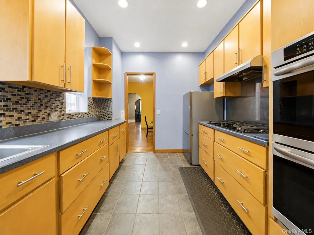 210 Brooklyn Avenue Brooklyn, NY 11213