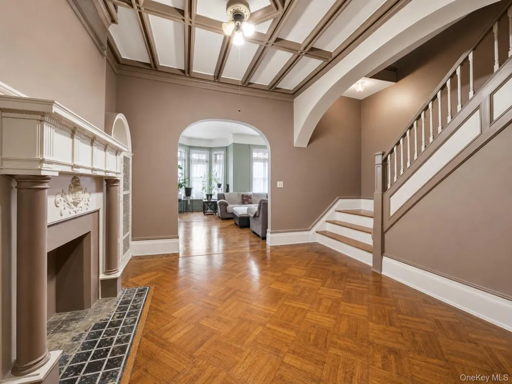 210 Brooklyn Avenue Brooklyn, NY 11213