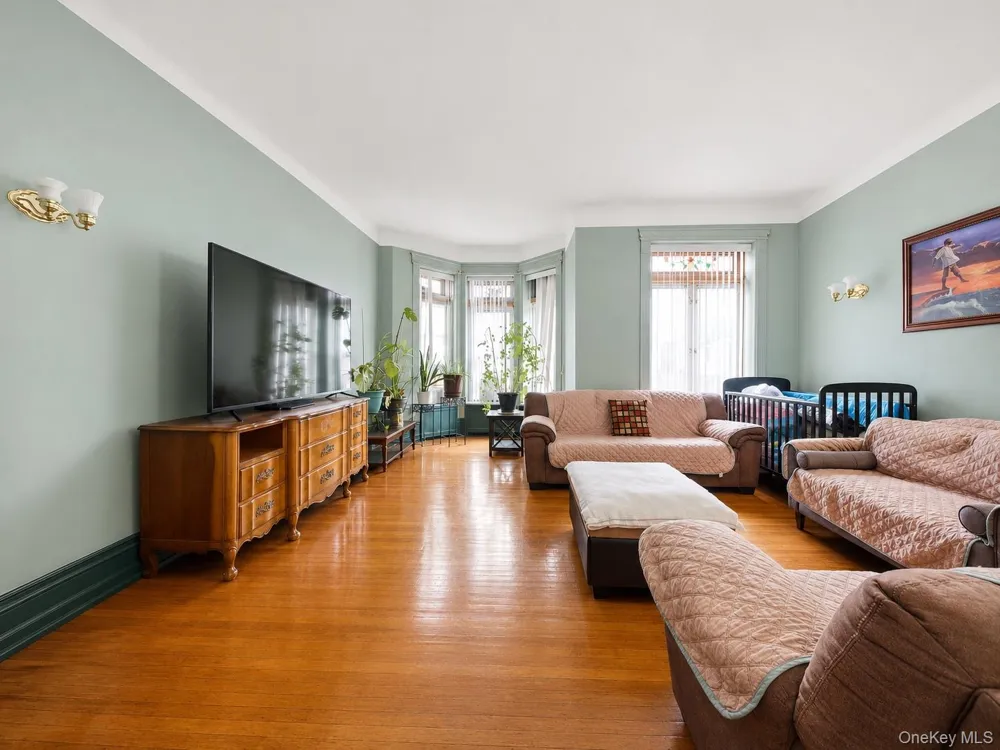 210 Brooklyn Avenue Brooklyn, NY 11213