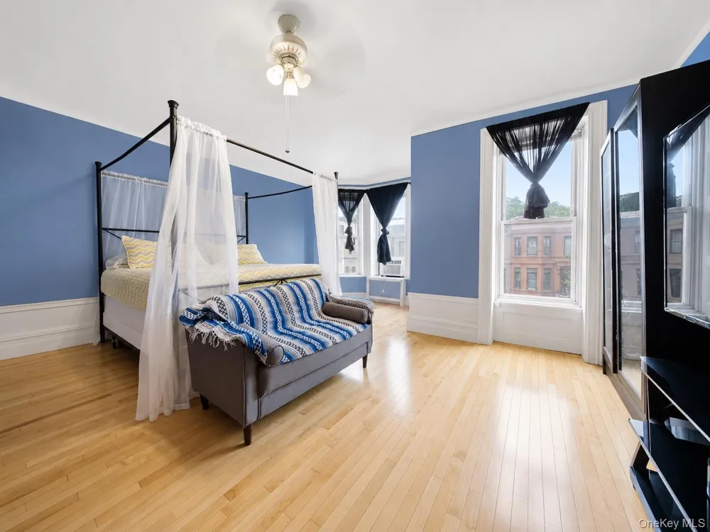 210 Brooklyn Avenue Brooklyn, NY 11213