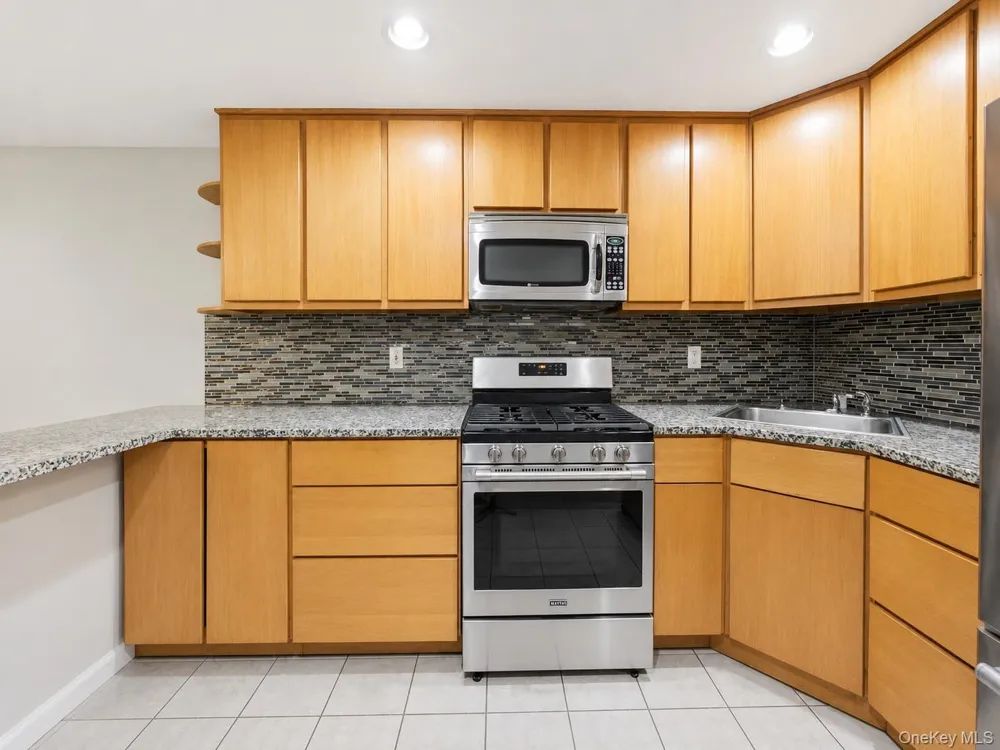 210 Brooklyn Avenue Brooklyn, NY 11213