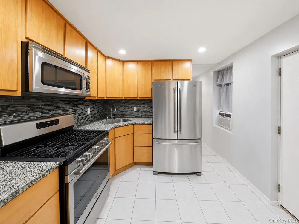 210 Brooklyn Avenue Brooklyn, NY 11213