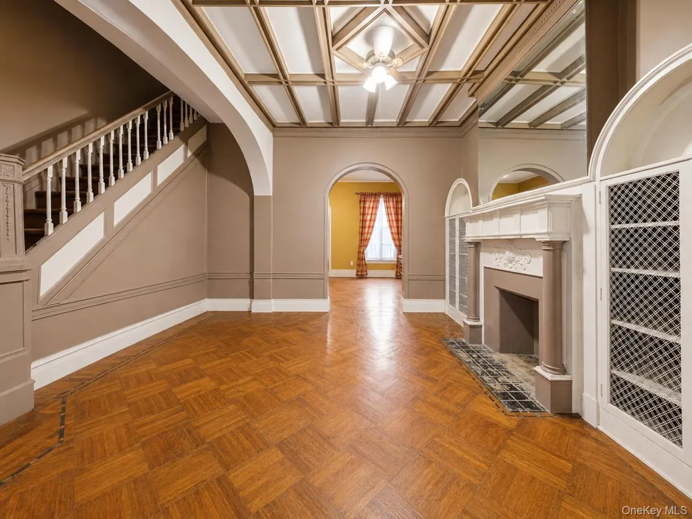 210 Brooklyn Avenue Brooklyn, NY 11213
