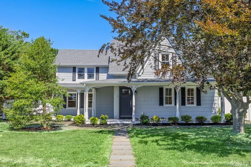 511 Montauk Highway East Moriches, NY 11940