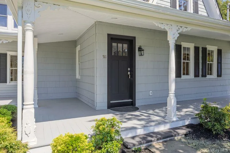 511 Montauk Highway East Moriches, NY 11940