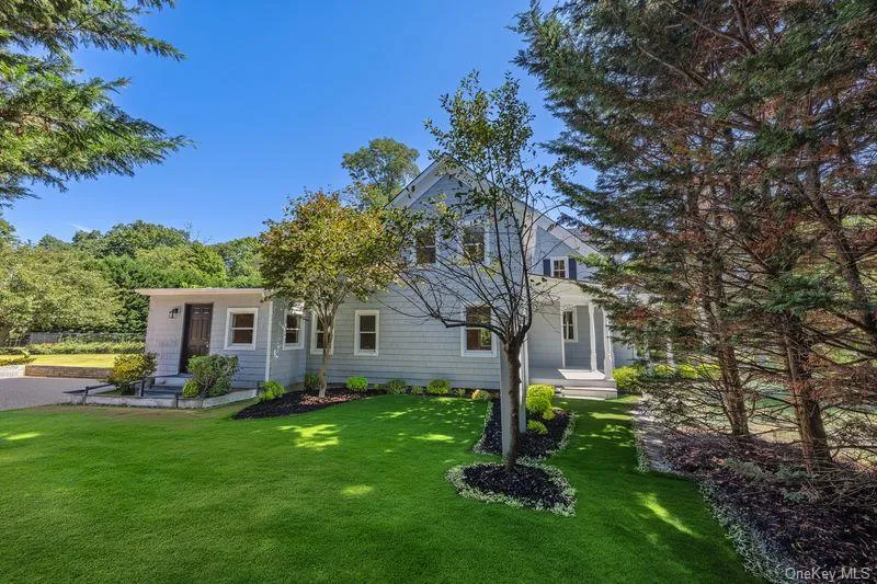511 Montauk Highway East Moriches, NY 11940