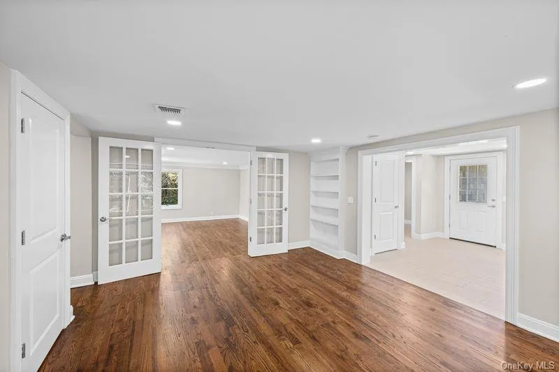 511 Montauk Highway East Moriches, NY 11940