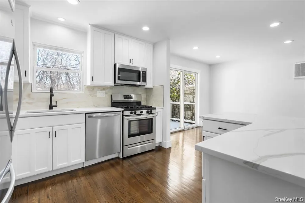 53 Elizabeth Drive Bethpage, NY 11714