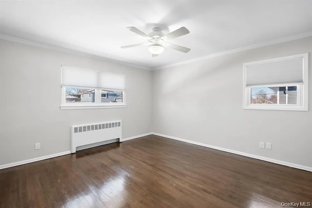 53 Elizabeth Drive Bethpage, NY 11714