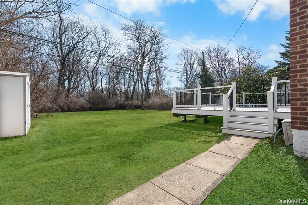 53 Elizabeth Drive Bethpage, NY 11714