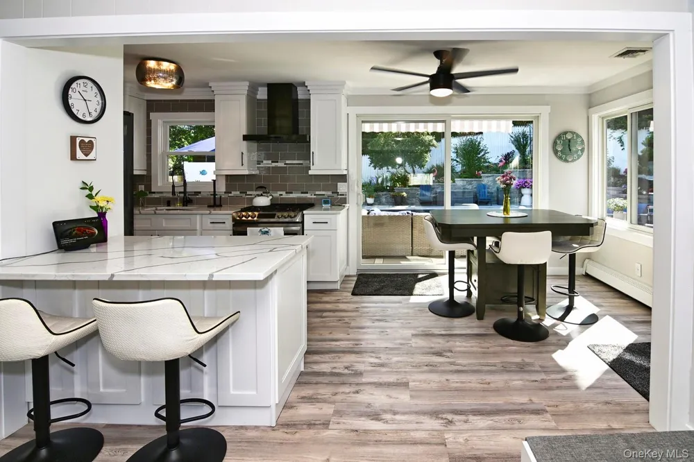 14 Kathy Street Hampton Bays, NY 11946
