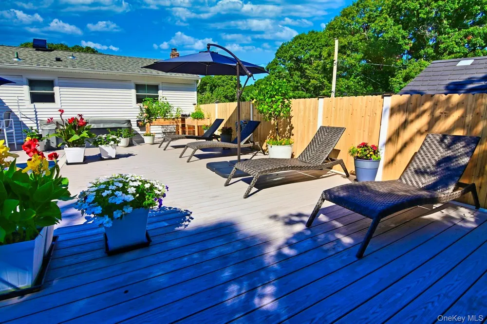 14 Kathy Street Hampton Bays, NY 11946