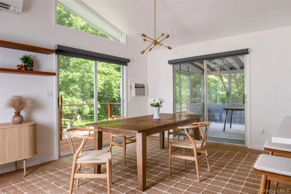 4 Munchkin Lane Woodstock, NY 12401