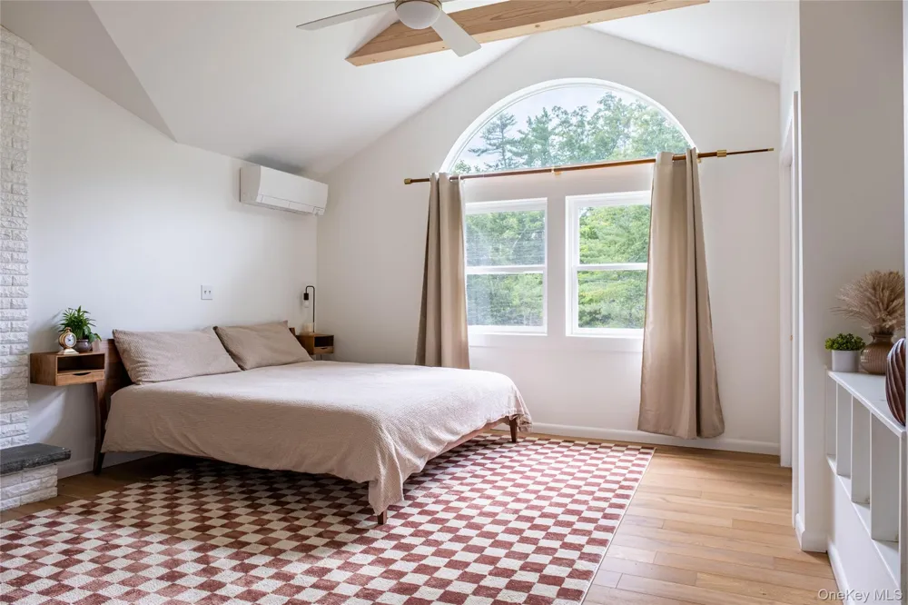 4 Munchkin Lane Woodstock, NY 12401