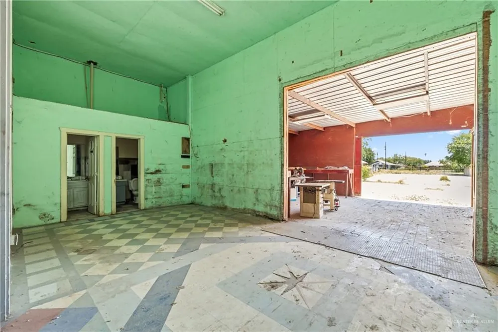 1326 Alton Boulevard Alton, TX 78573