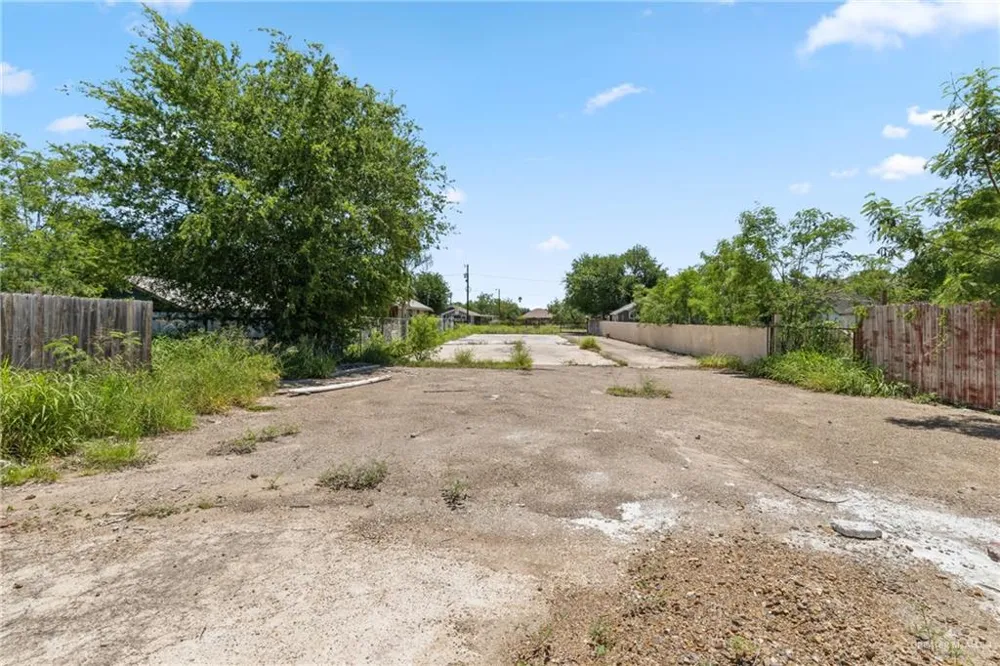 1326 Alton Boulevard Alton, TX 78573
