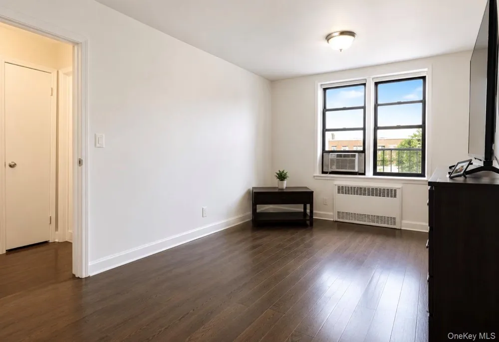 37-30 83rd Street #5L Jackson Heights, NY 11372