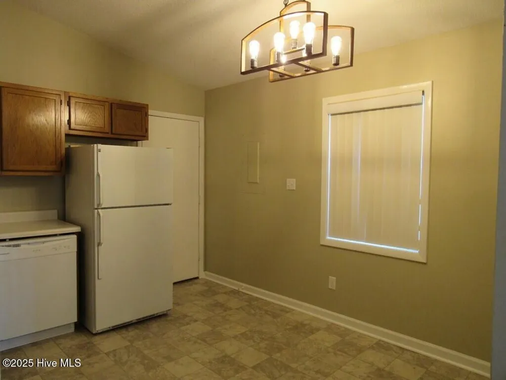 111 Village Circle Jacksonville, NC 28546