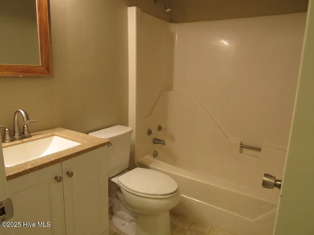 111 Village Circle Jacksonville, NC 28546