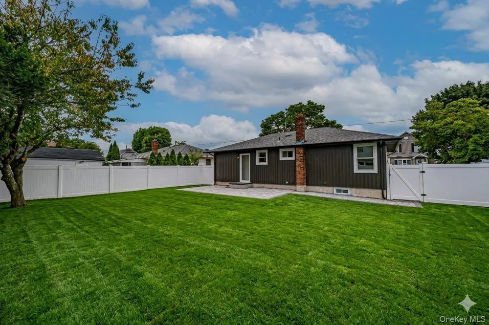 146 8th Street Bethpage, NY 11714