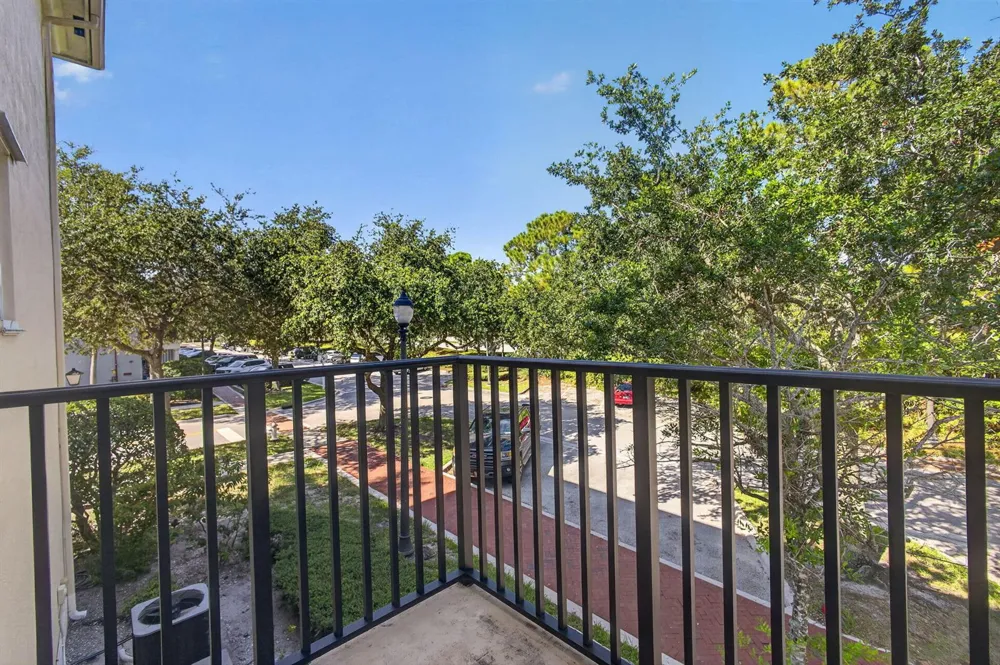 169 CAT ROCK LANE Jupiter, FL 33458