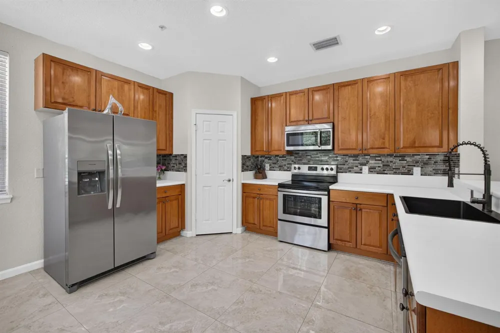 169 CAT ROCK LANE Jupiter, FL 33458