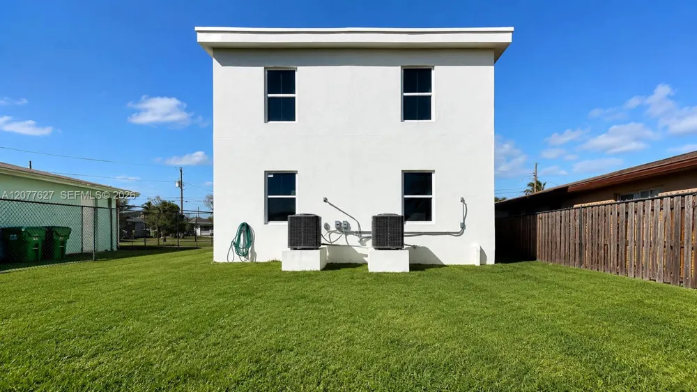 526 NW 6th St #AB Hallandale Beach, FL 33009