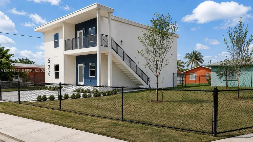 526 NW 6th St #AB Hallandale Beach, FL 33009