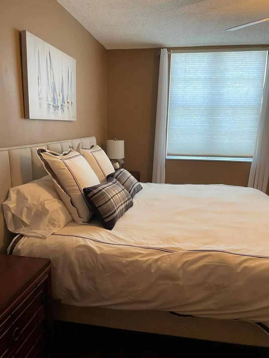 651 Okeechobee Boulevard #705 West Palm Beach, FL 33401