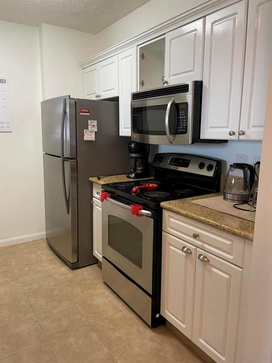 651 Okeechobee Boulevard #705 West Palm Beach, FL 33401