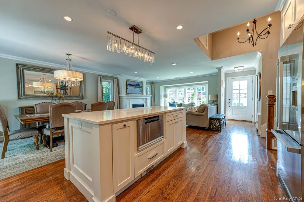 1814 Robin Lane Bellmore, NY 11710