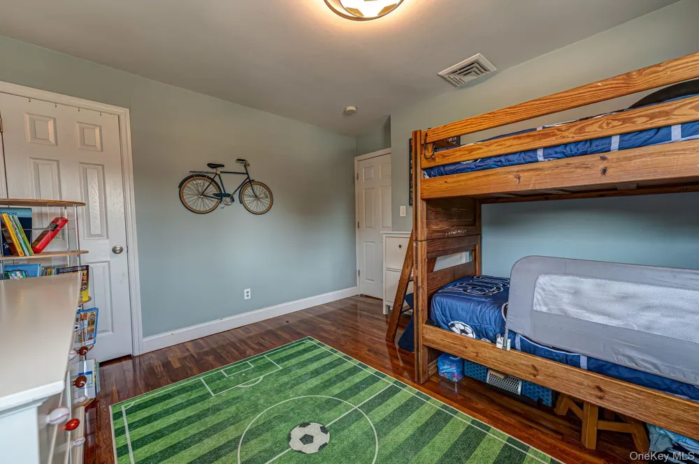 1814 Robin Lane Bellmore, NY 11710