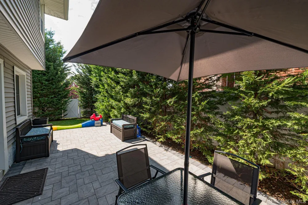 1814 Robin Lane Bellmore, NY 11710
