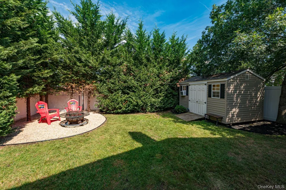1814 Robin Lane Bellmore, NY 11710